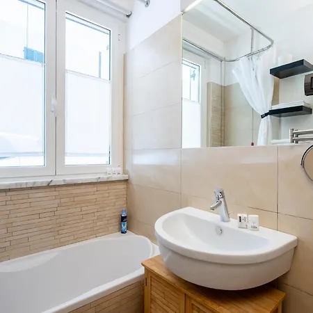 Holiday home - Few Minutes From Sea